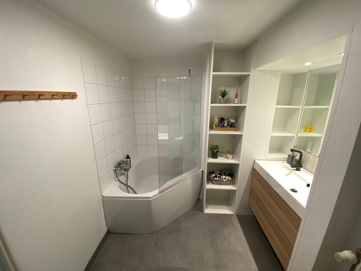 Spacious With Sea View Apartamento